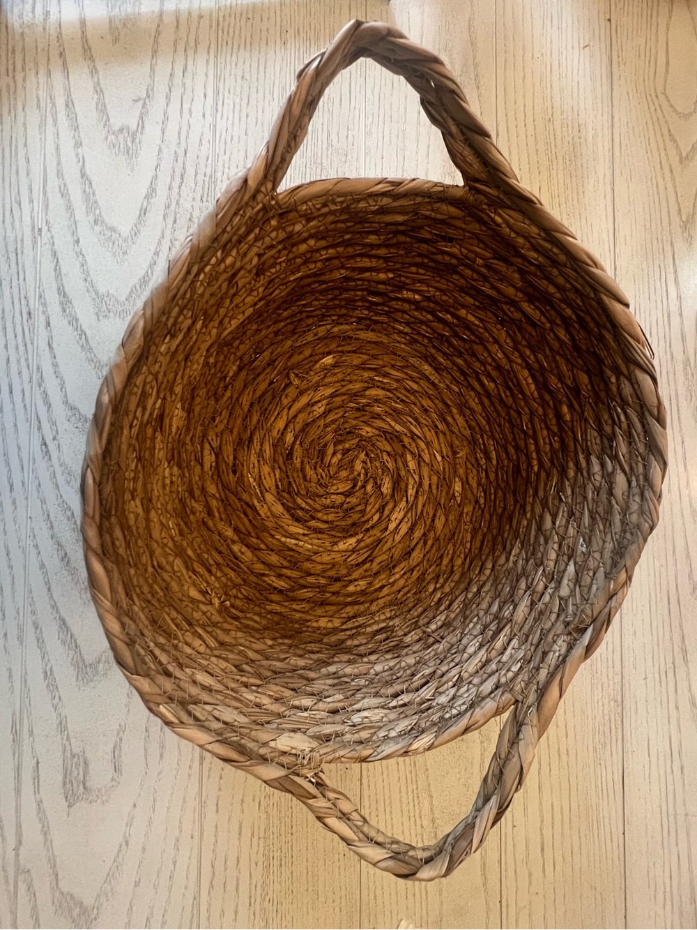 Handwoven Round Seagrass Basket Tote with Handles in Natural Browns